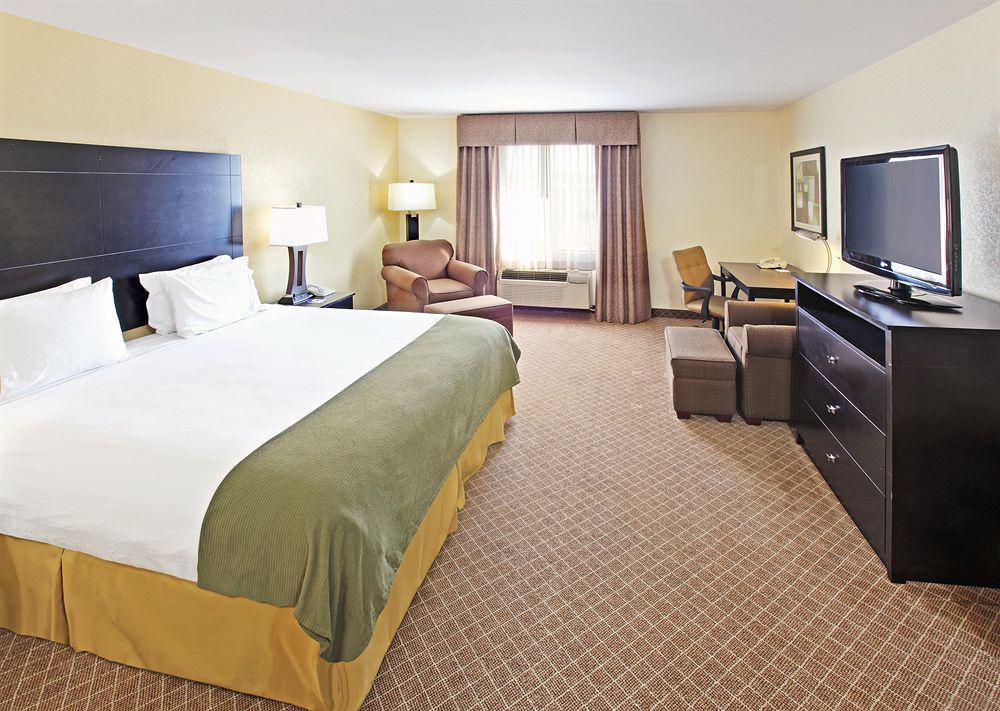 Comfort Inn & Suites Pine Bluff Cameră foto