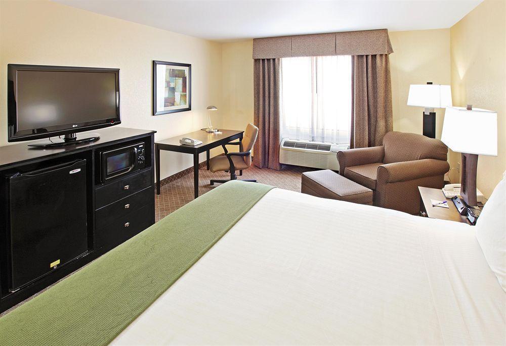 Comfort Inn & Suites Pine Bluff Cameră foto