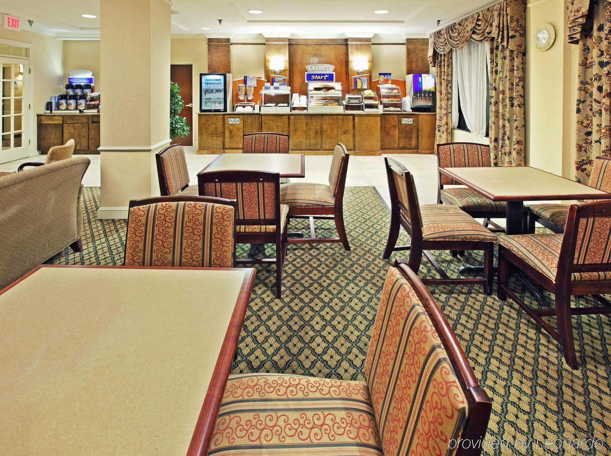 Comfort Inn & Suites Pine Bluff Restaurant foto
