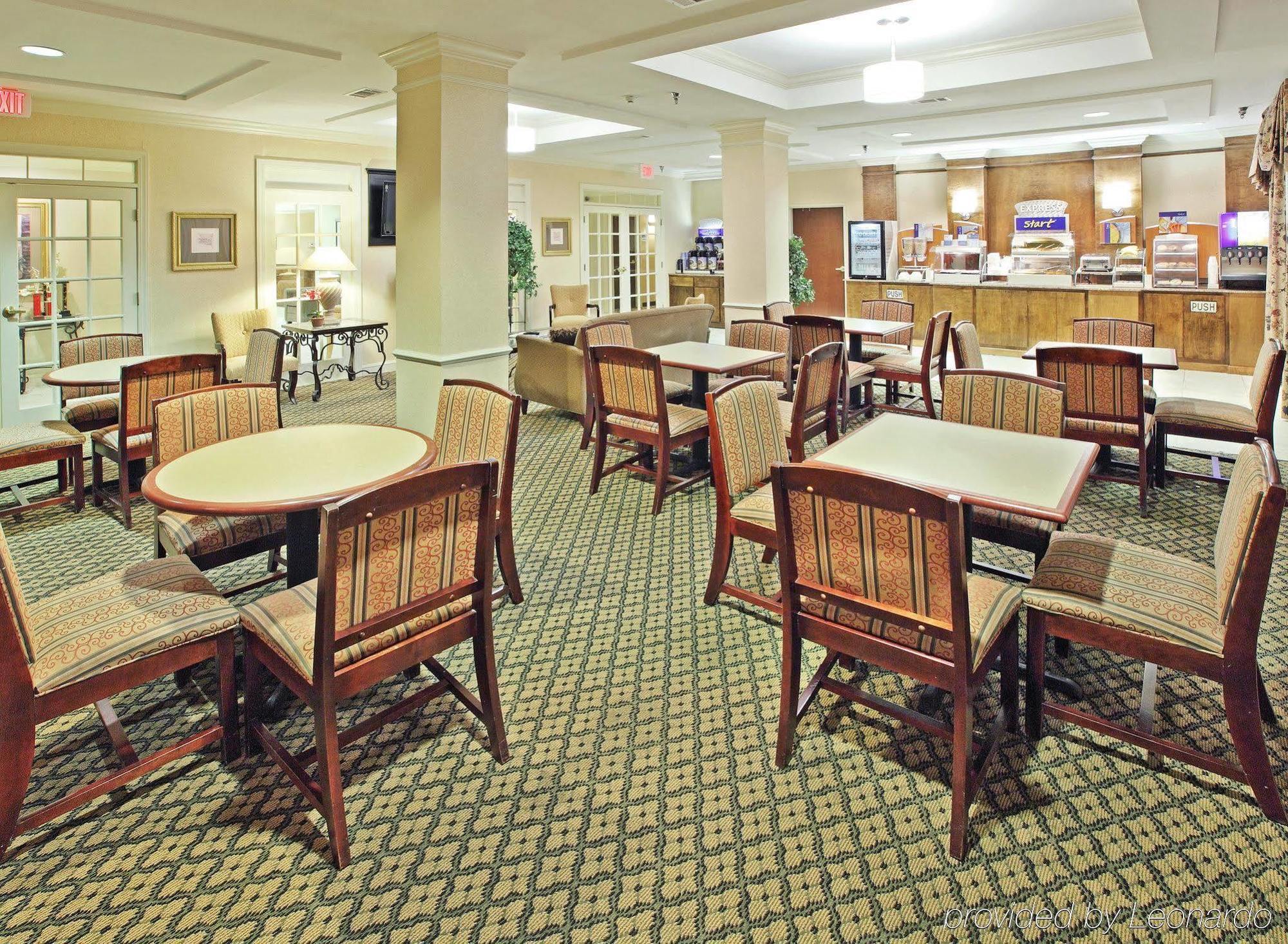 Comfort Inn & Suites Pine Bluff Restaurant foto